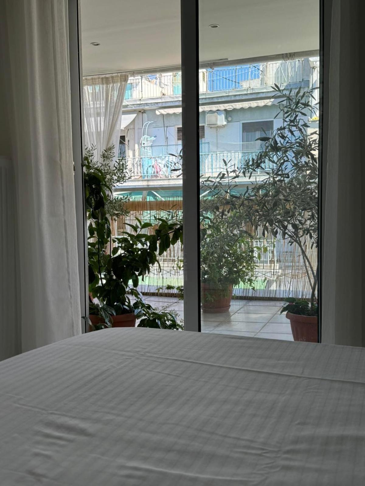 Flowery Penthouse In City Centre Of Tesalónica Exterior foto